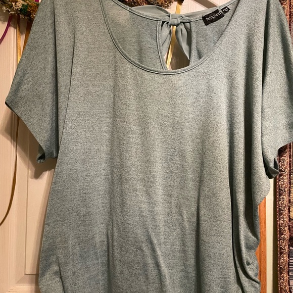 Flattering plain Jane top